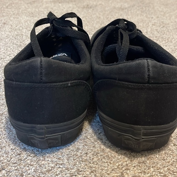 Vans monochromatic shoes - Picture 4 of 7